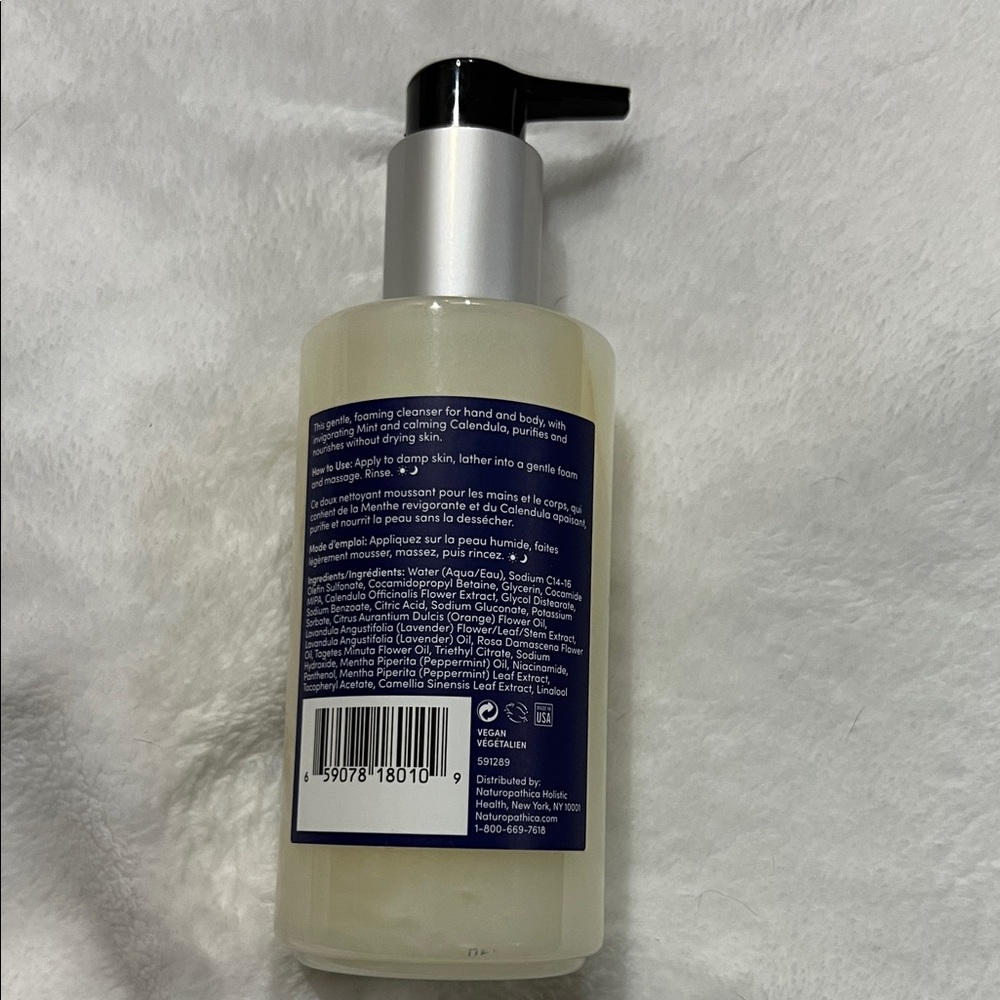 Naturopathica Calendula & Mint Nourishing Body Cleanser - Blue and Cream - Picture 2 of 5